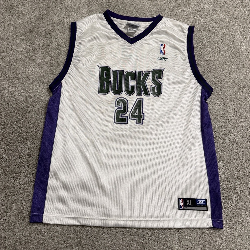 Vintage Reebok Desmond Mason Milwaukee Bucks Jersey Boys Sz XL 18-20 White YOUTH